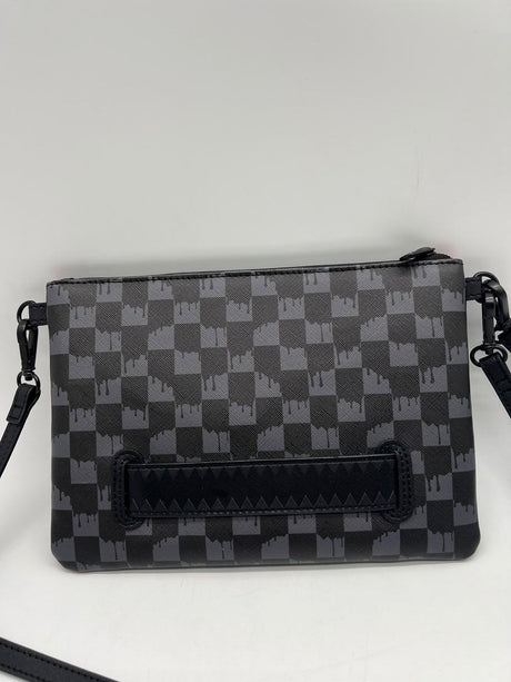 SPRAYGROUND DRIP CHECK SHARK CROSSOVER CLUTCH W/ SHOUDLER STRAP