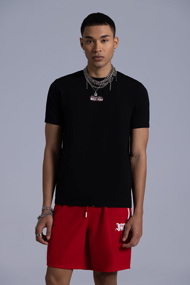 Versatile Black Tee for Everyday Wear