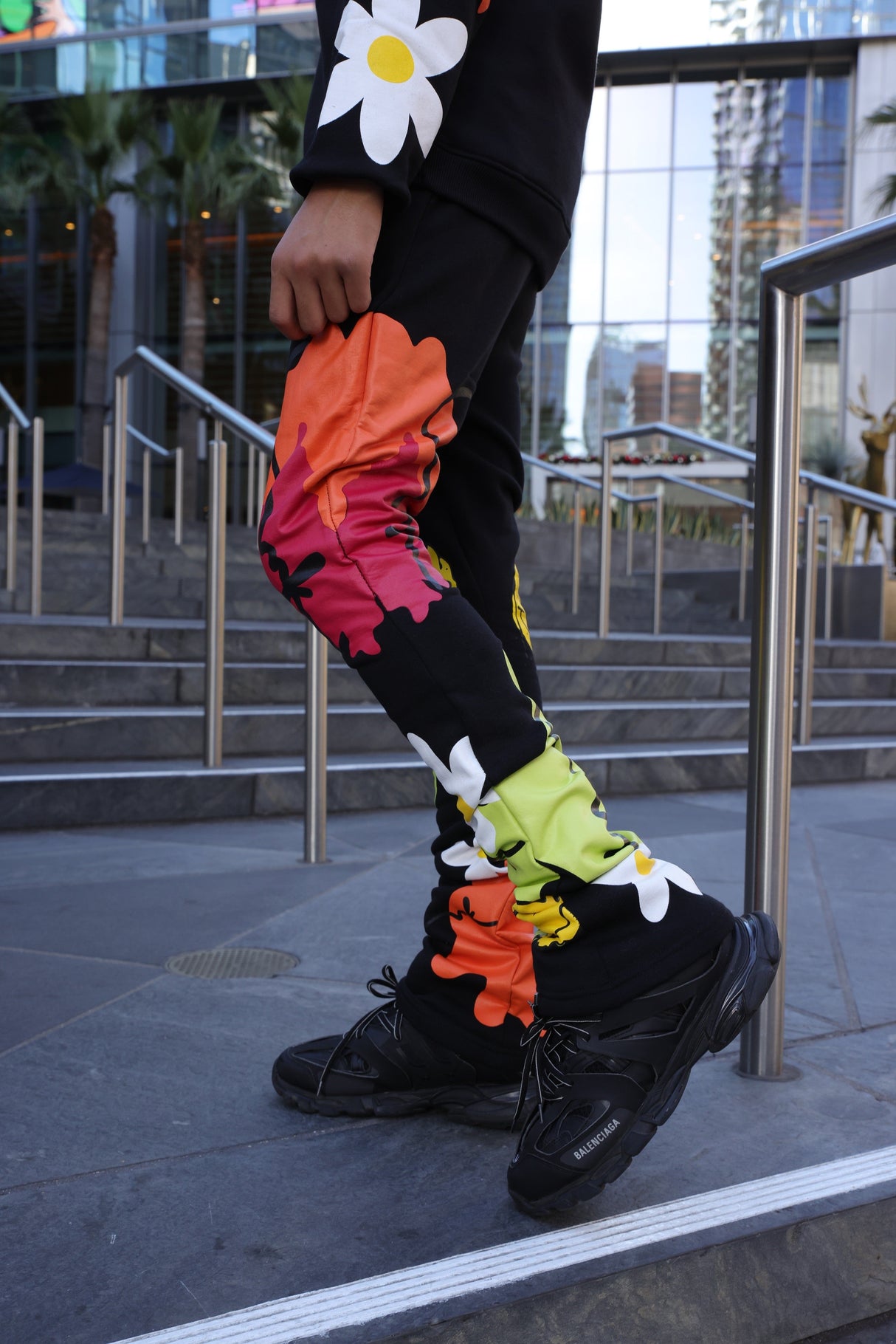 Makobi B4545 Kids Emoji  Set - Black