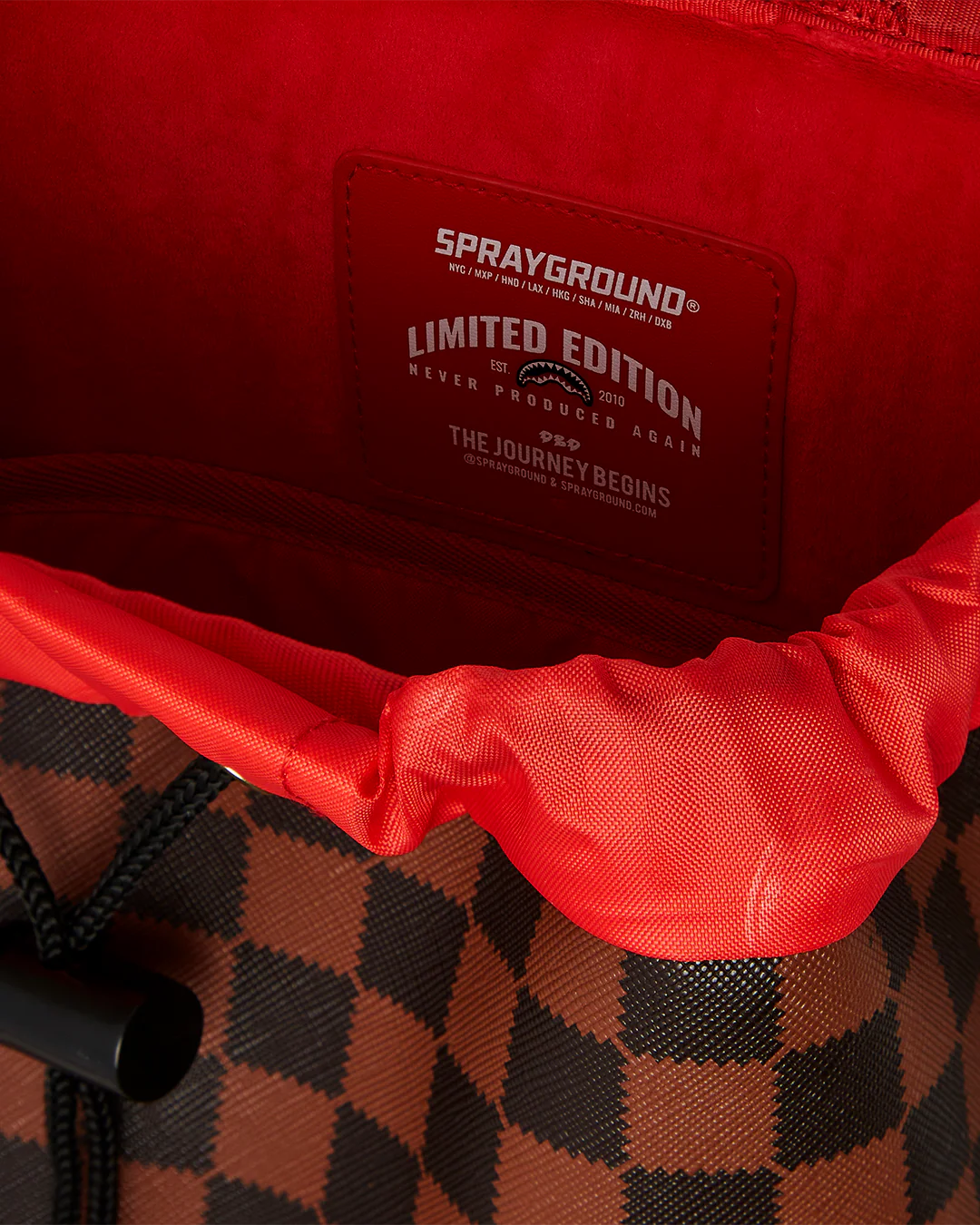 SPRAYGROUND SAWTOOTH SHARKS IN PARIS HILLS BACKPACK