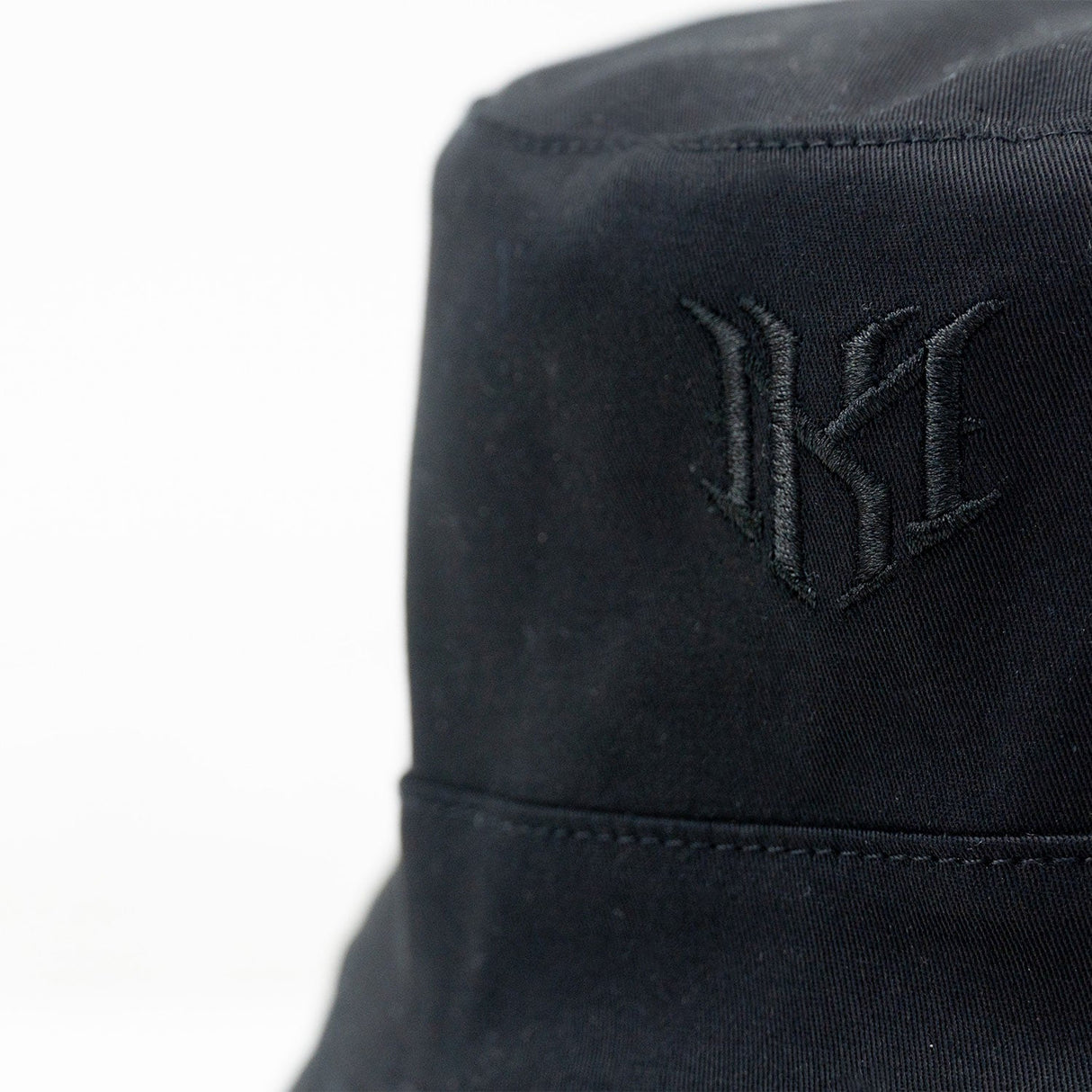 Makobi Accessories | M014 Vivere Bucket Hat - Black