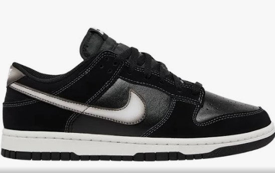 Nike - Dunks Low Retro Black White