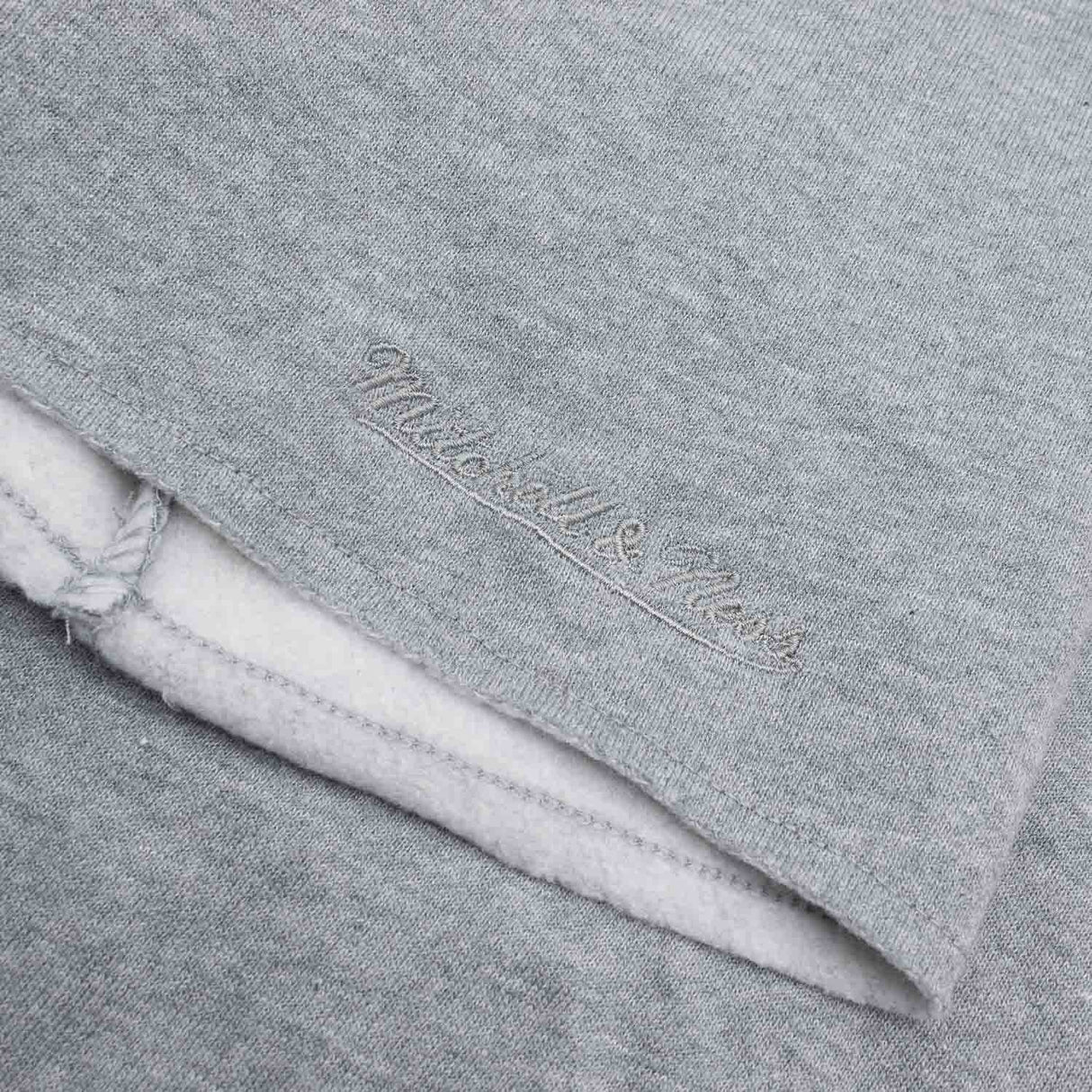 Mitchell & Ness - T-Shirt Hoodie - Chicago Bulls - Grey