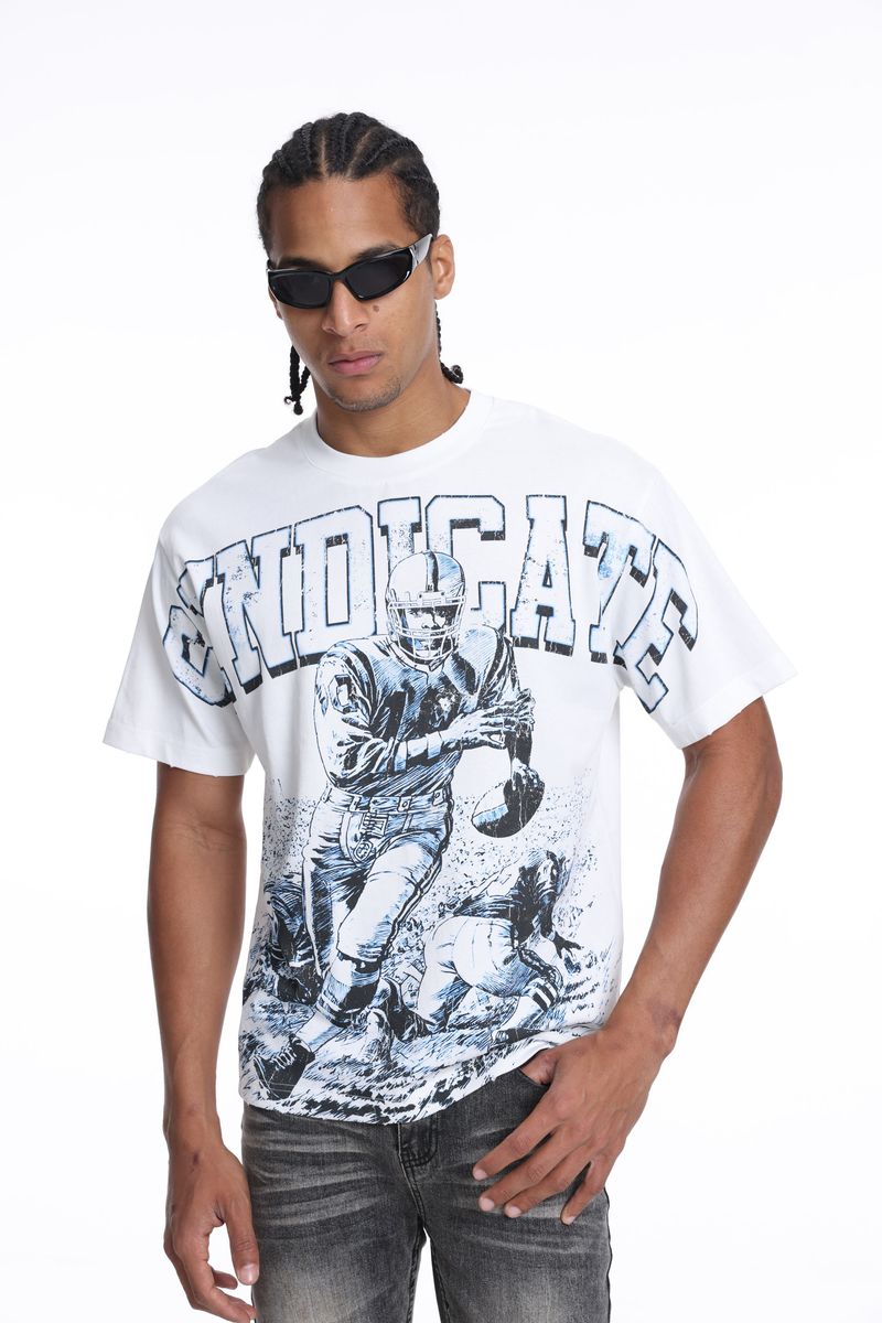 Lightweight graphic T-shirt for summer streetwear outfit