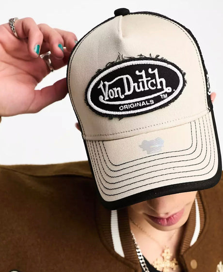 trendy bucket hats