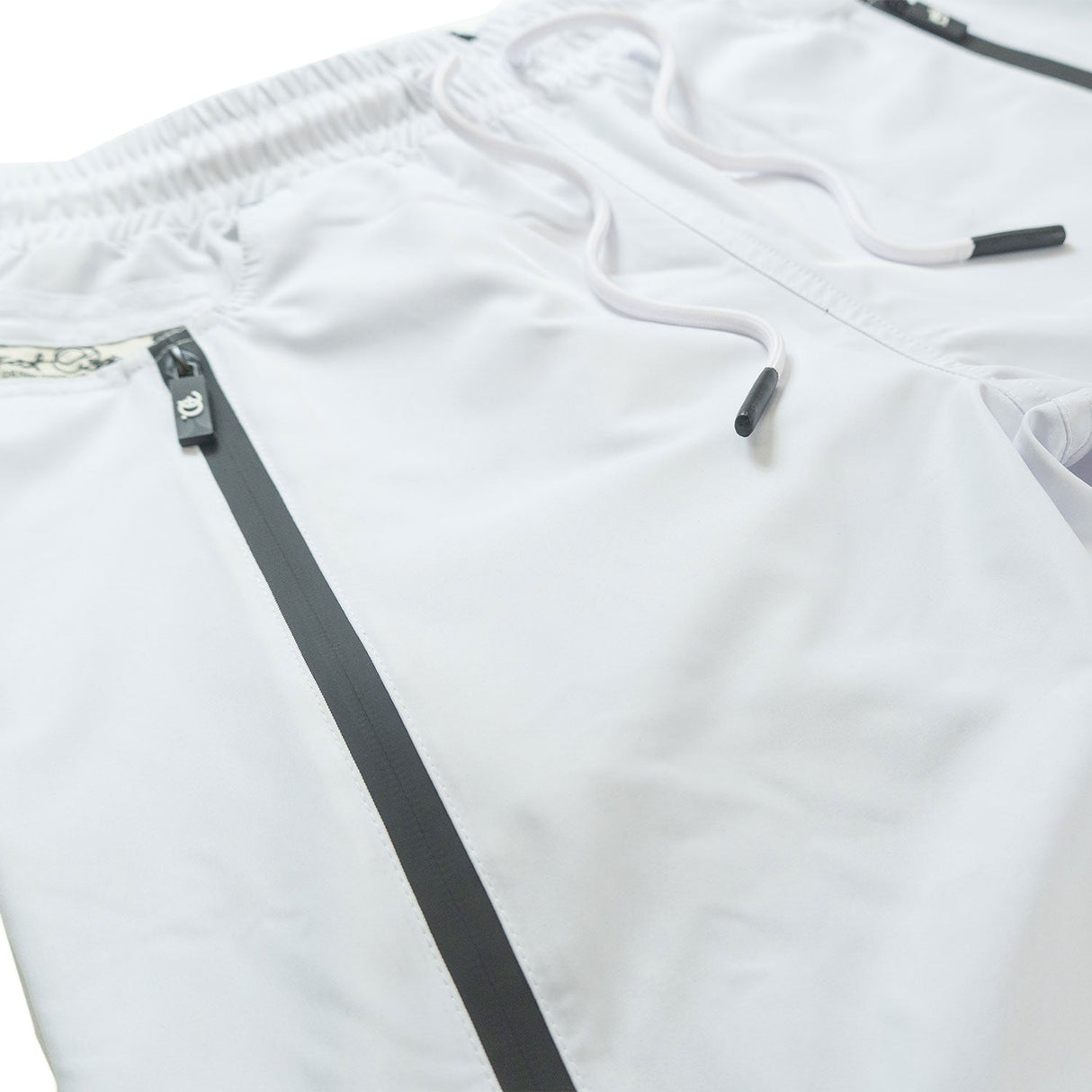 Frost Design Pants | F1736 Zerelly Nylon Stacked Pants - White