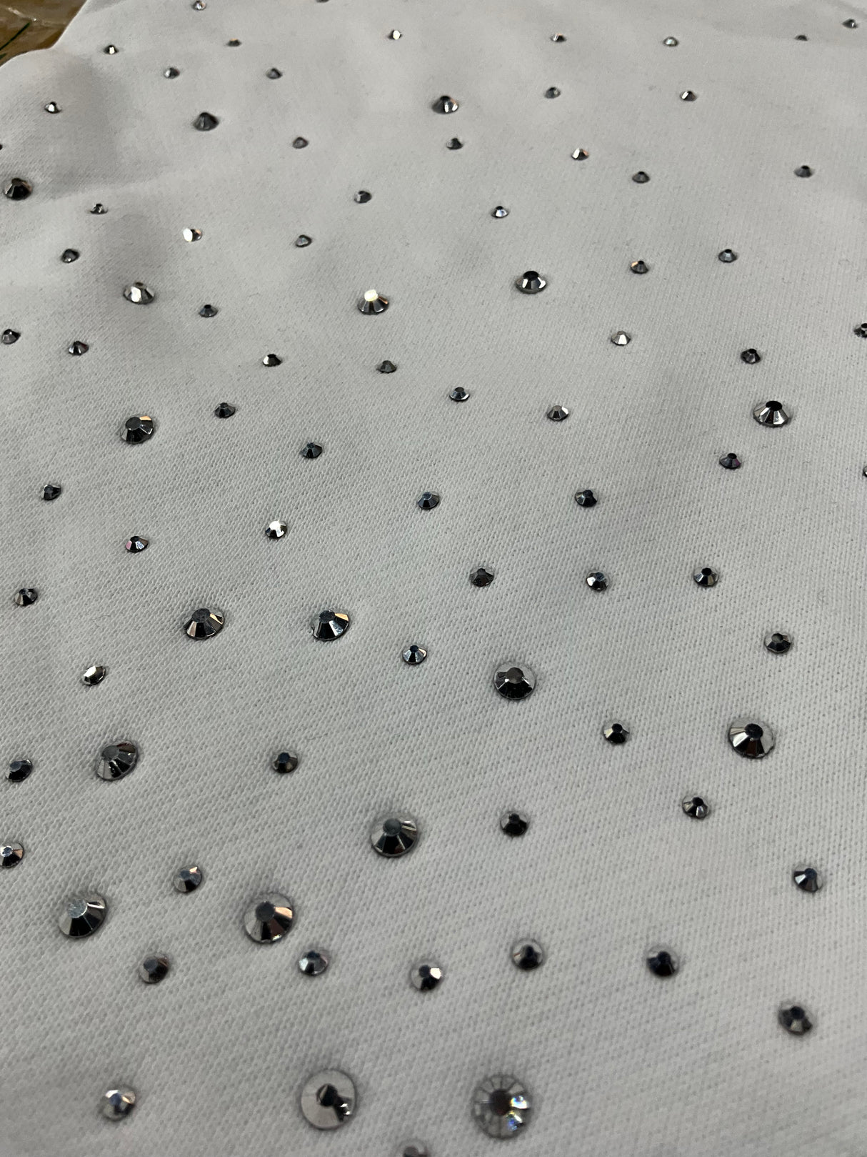 Undrtd Throu The Smoke Rhinestone 3/4 Sleeve Legacy Prem T-Shirt Multi Colors