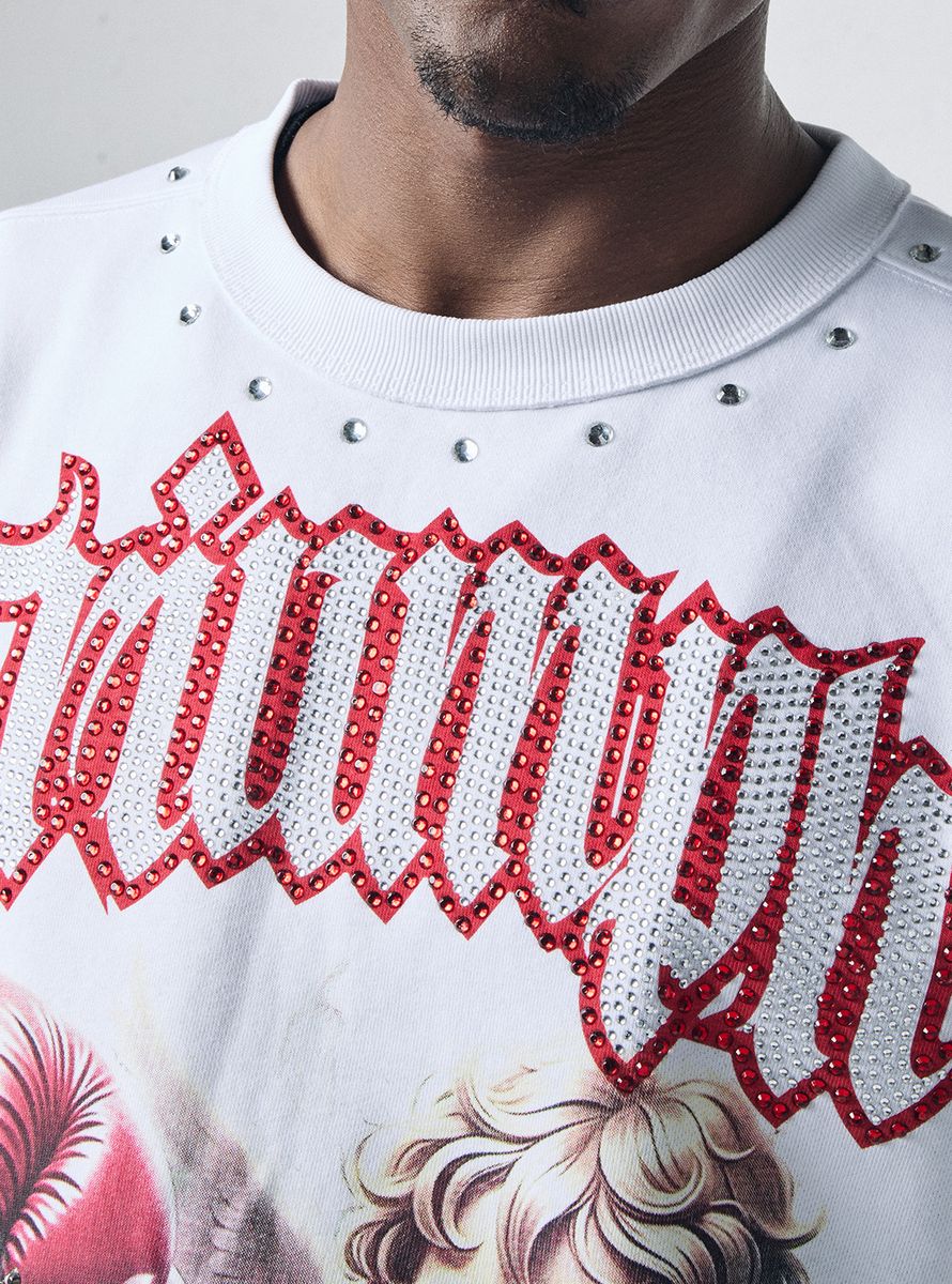 Confident streetwear outfit with rhinestone cropped T-shirt