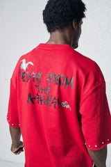 Streetwear outfit inspiration with an oversized boxy T-shirt