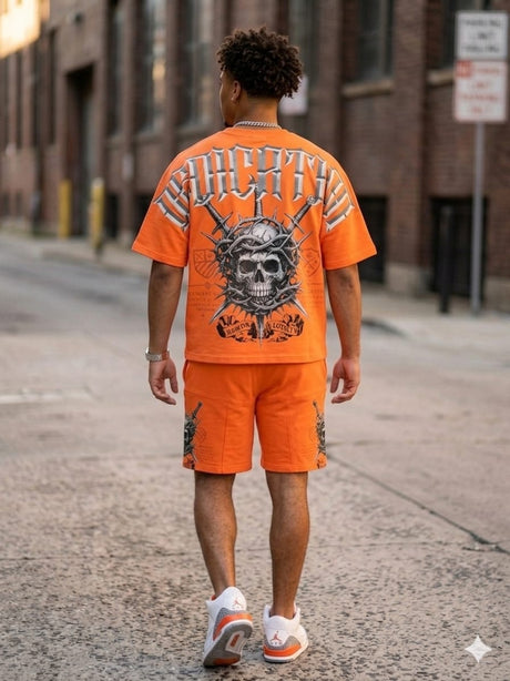 Casual outfit with a relaxed fit short set